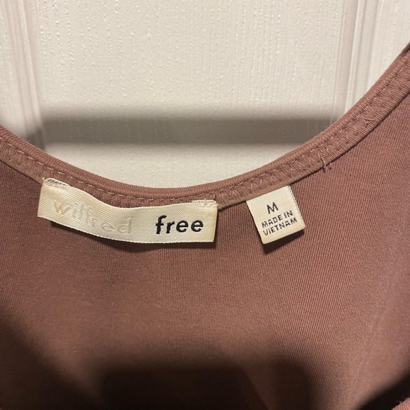 ❌️SOLD❌️ Wilfred Free Lais Lace Up Bodysuit - Picture 4 of 4